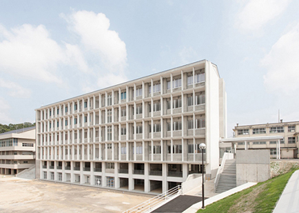 島根県立出雲工業高等学校管理特別教育棟